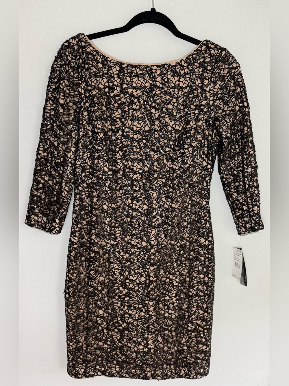 Aqua Dresses, Knit Sequined Long Sleeve Sheath dress • NWT • Women’s 8